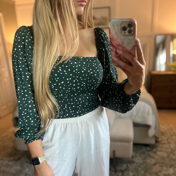 Abercrombie & Fitch Tops - Abercrombie & Fitch Green Polka Dot Top